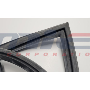 3500GT EARLY WINDSCREEN GASKET 3500GT EARLY WINDSCREEN GASKET