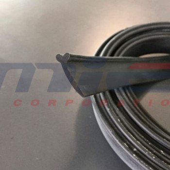 Ferrari / 250 GT SWB Berlinetta / УПЛОТНИТЕЛЬ ЦЕНТРАЛЬНОЙ ДВЕРИ (С ПЕРЕДНЕЙ СТОРОНЫ) (В ФОРМЕ) Ferrari / 250 GT SWB Berlinetta / УПЛОТНИТЕЛЬ ЦЕНТРАЛЬНОЙ ДВЕРИ (С ПЕРЕДНЕЙ СТОРОНЫ) (В ФОРМЕ)