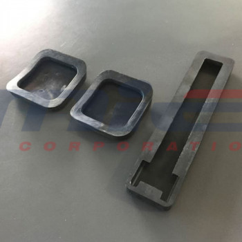 Ferrari / 250 GT Pininfarina Coupe / ABDECKUNGEN FÜR BREMS-, KUPPLUNGS- UND GASPEDAL Ferrari / 250 GT Pininfarina Coupe / ABDECKUNGEN FÜR BREMS-, KUPPLUNGS- UND GASPEDAL