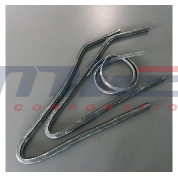 Ferrari / 275 GTB4 / RH/LH (Komplettsatz) GUMMI-DICHTUNG DER BELÜFTUNGSFENSTER Ferrari / 275 GTB4 / RH/LH (Komplettsatz) GUMMI-DICHTUNG DER BELÜFTUNGSFENSTER