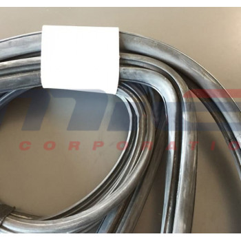 Ferrari / 250 GT Tour de France / GUARNIZIONE PARABREZZA Ferrari / 250 GT Tour de France / GUARNIZIONE PARABREZZA