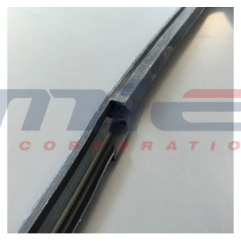 Ferrari / 365 GTC / GUARNIZIONE DEFLETTORE DX/SX (SET COMPLETO) Ferrari / 365 GTC / GUARNIZIONE DEFLETTORE DX/SX (SET COMPLETO)