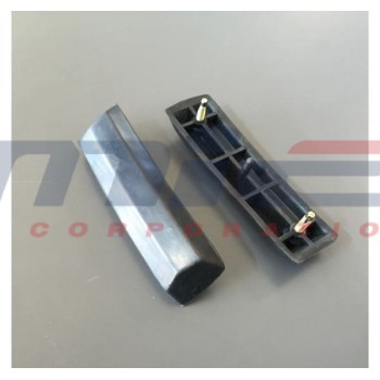 Ferrari / 365 GTC / PROTECTION PARE-CHOCS ARRIÈRE (2PCS) Ferrari / 365 GTC / PROTECTION PARE-CHOCS ARRIÈRE (2PCS)