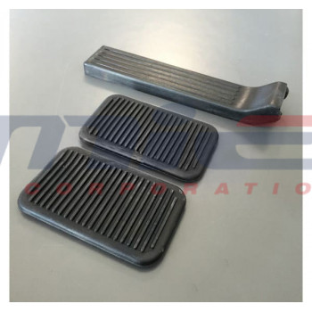 Ferrari / 365 GTC / КРЫШКА ПЕДАЛЕЙ СЦЕПЛЕНИЯ, ТОРМОЗА И АКСЕЛЕРАТОРА Ferrari / 365 GTC / КРЫШКА ПЕДАЛЕЙ СЦЕПЛЕНИЯ, ТОРМОЗА И АКСЕЛЕРАТОРА