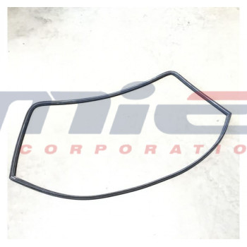 Ferrari / 365 Daytona / WINDSCREEN SEAL Ferrari / 365 Daytona / WINDSCREEN SEAL