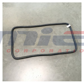 Ferrari / 365 Daytona / REAR WINDOW SEAL Ferrari / 365 Daytona / REAR WINDOW SEAL