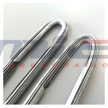 Ferrari / 365 GT 2+2 / RH VENT WINDOW RUBBER SEAL Ferrari / 365 GT 2+2 / RH VENT WINDOW RUBBER SEAL