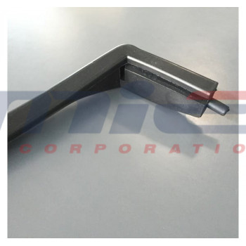 Ferrari / 208 GTB/GTS / VORDERE DACHGUMMIDICHTUNG Ferrari / 208 GTB/GTS / VORDERE DACHGUMMIDICHTUNG