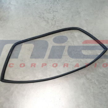 Ferrari / 246 Dino GTS / GUARNIZIONE PARABREZZA Ferrari / 246 Dino GTS / GUARNIZIONE PARABREZZA