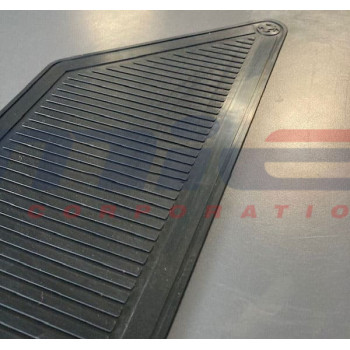 Ferrari / F355 GTB/ GTS / SATZ GUMMIMATTEN (2 STÜCK) Ferrari / F355 GTB/ GTS / SATZ GUMMIMATTEN (2 STÜCK)