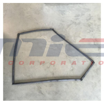 Lamborghini / Miura P400 / JOINT EN CAOUTCHOUC POUR PORTE D'OUVERTURE RH/LH (jeu complet) Lamborghini / Miura P400 / JOINT EN CAOUTCHOUC POUR PORTE D'OUVERTURE RH/LH (jeu complet)