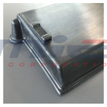 Lamborghini / Miura P400 / BATTERIEABDECKUNG Lamborghini / Miura P400 / BATTERIEABDECKUNG