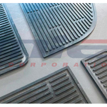 Lamborghini / Espada / TALON EN CAOUTCHOUC POUR MOQUETTE (3 PCS) Lamborghini / Espada / TALON EN CAOUTCHOUC POUR MOQUETTE (3 PCS)