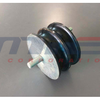 Lamborghini / Countach LP500 / SOPORTE CENTRAL DEL MOTOR (CADA UNO)